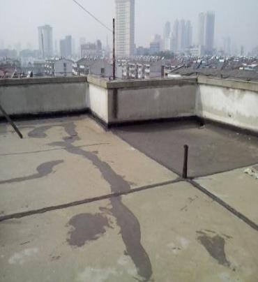 大宁漏水维修 楼顶漏水是什么原因，楼顶漏水维修方法是什么?